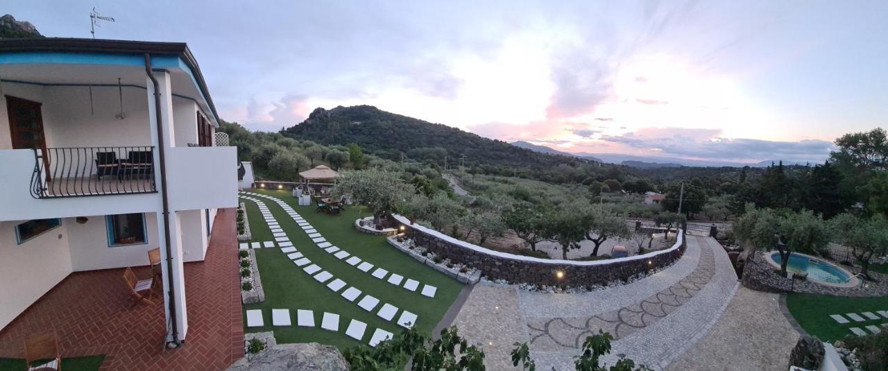 B&B Tiscali Доргали Екстериор снимка