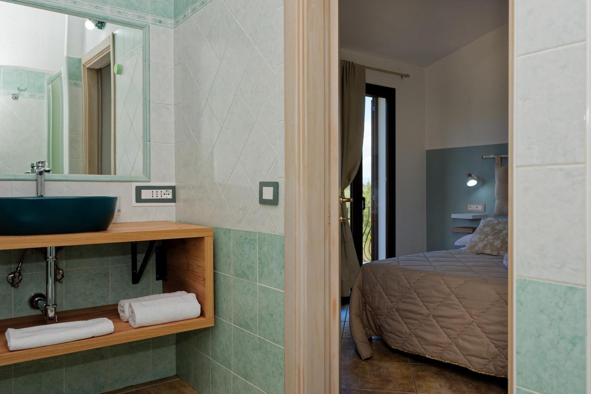 B&B Tiscali Доргали Екстериор снимка