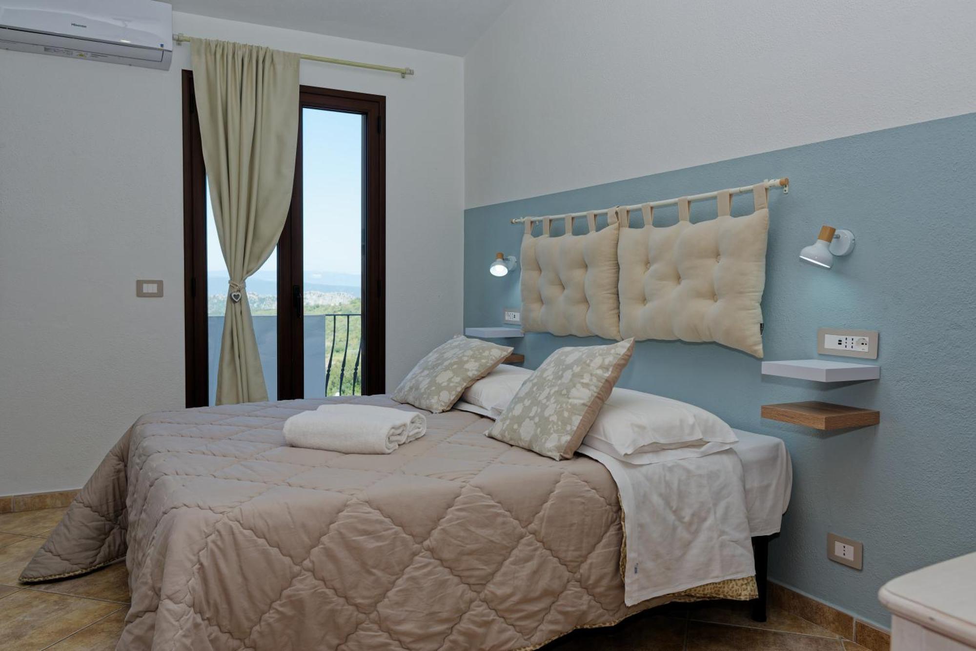 B&B Tiscali Доргали Екстериор снимка